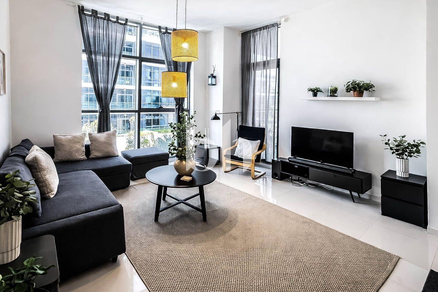 1 Bedroom Apartment in Golf Promenade 3B - photo 1