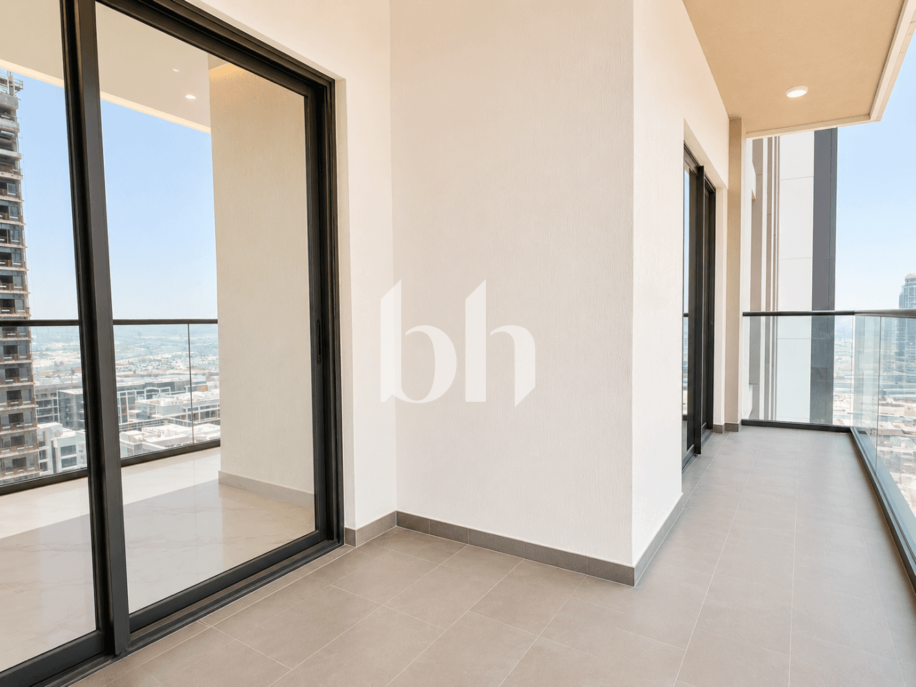 3 Bedroom Apartment in The Crest Tower A - photo 1
