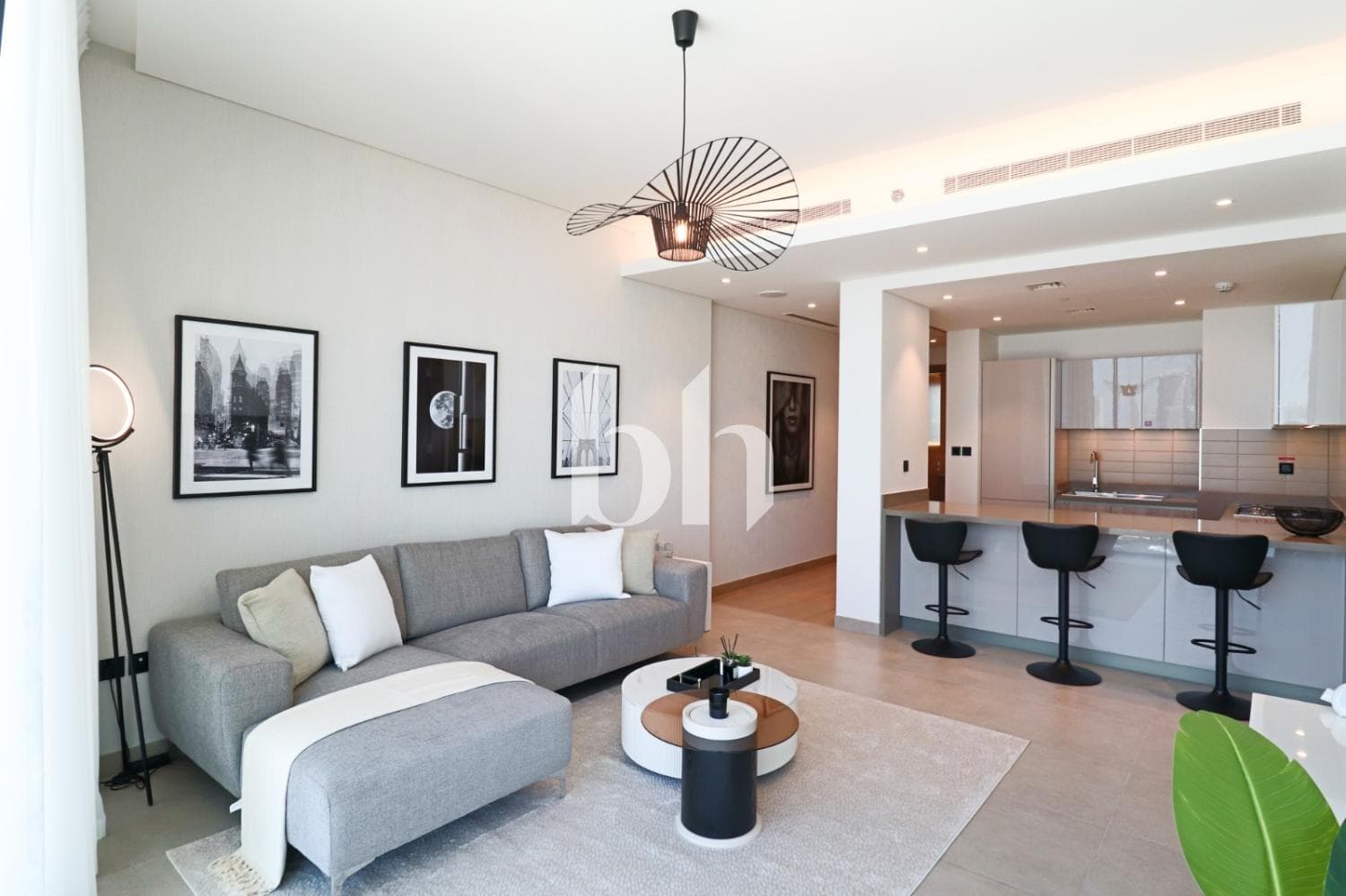 1 Bedroom Apartment in Waves Grande - photo 1