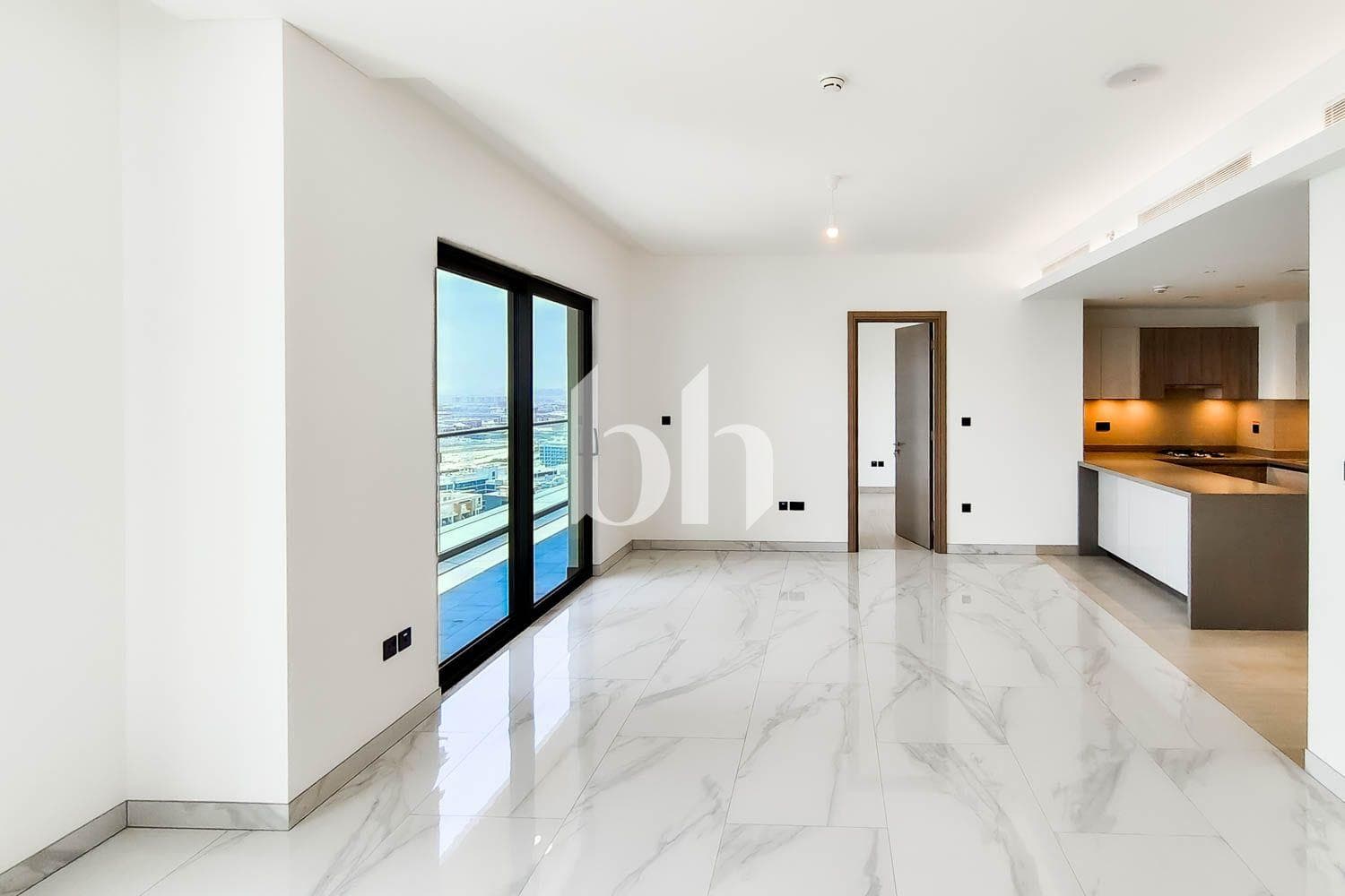 2 Bedrooms Apartment in Crest Grande - photo 2