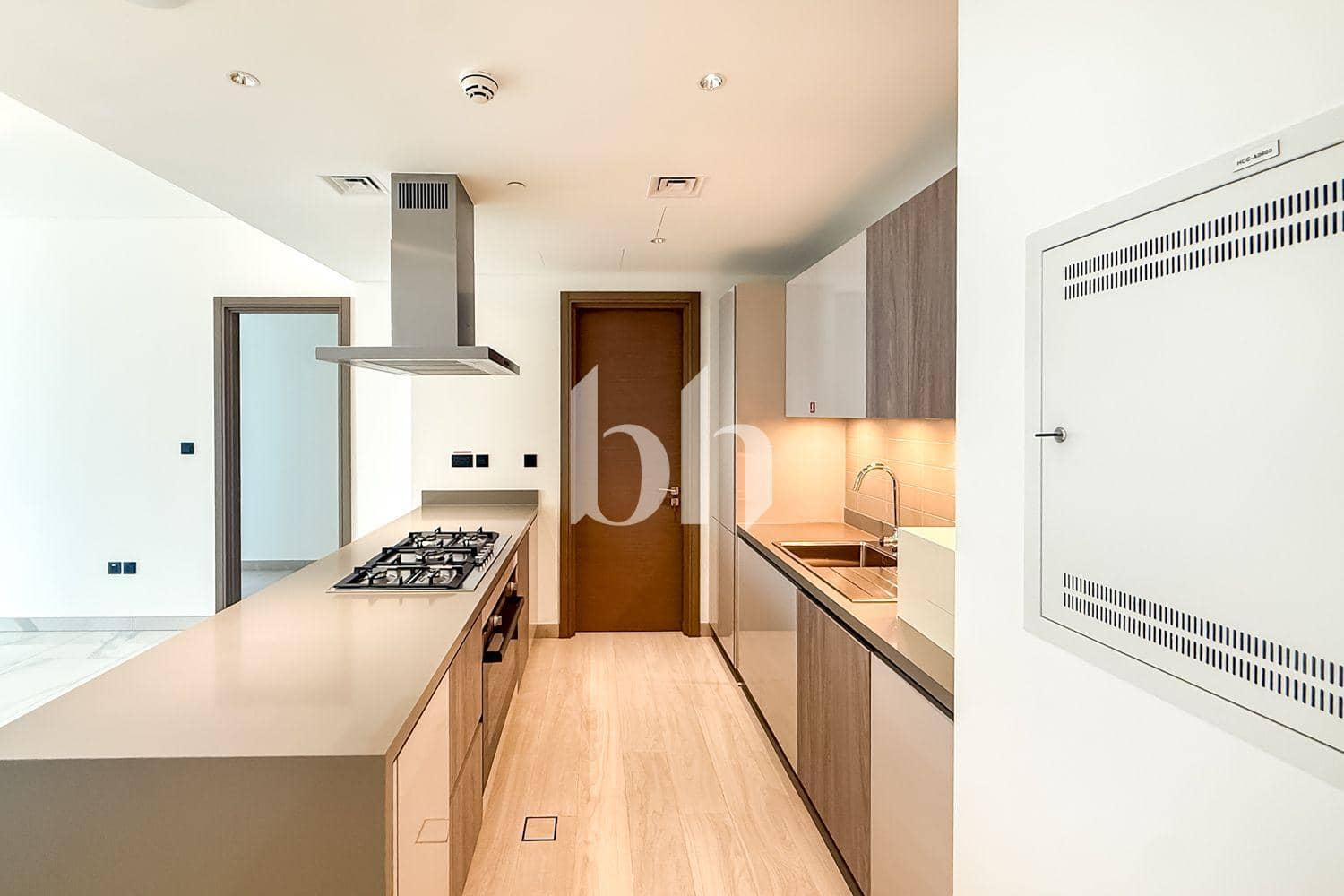 2 Bedroom Apartment in Crest Grande - photo 2
