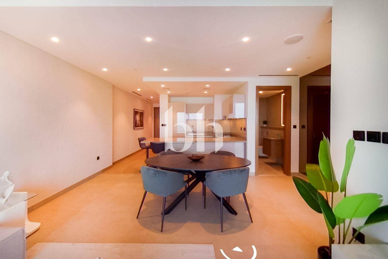 1 Bedroom Apartment in Waves Grande - photo 2