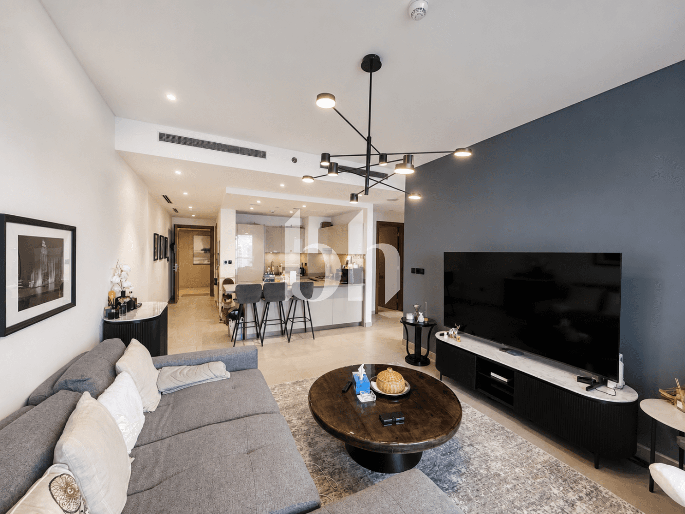 1 Bedroom Apartment in Waves Grande