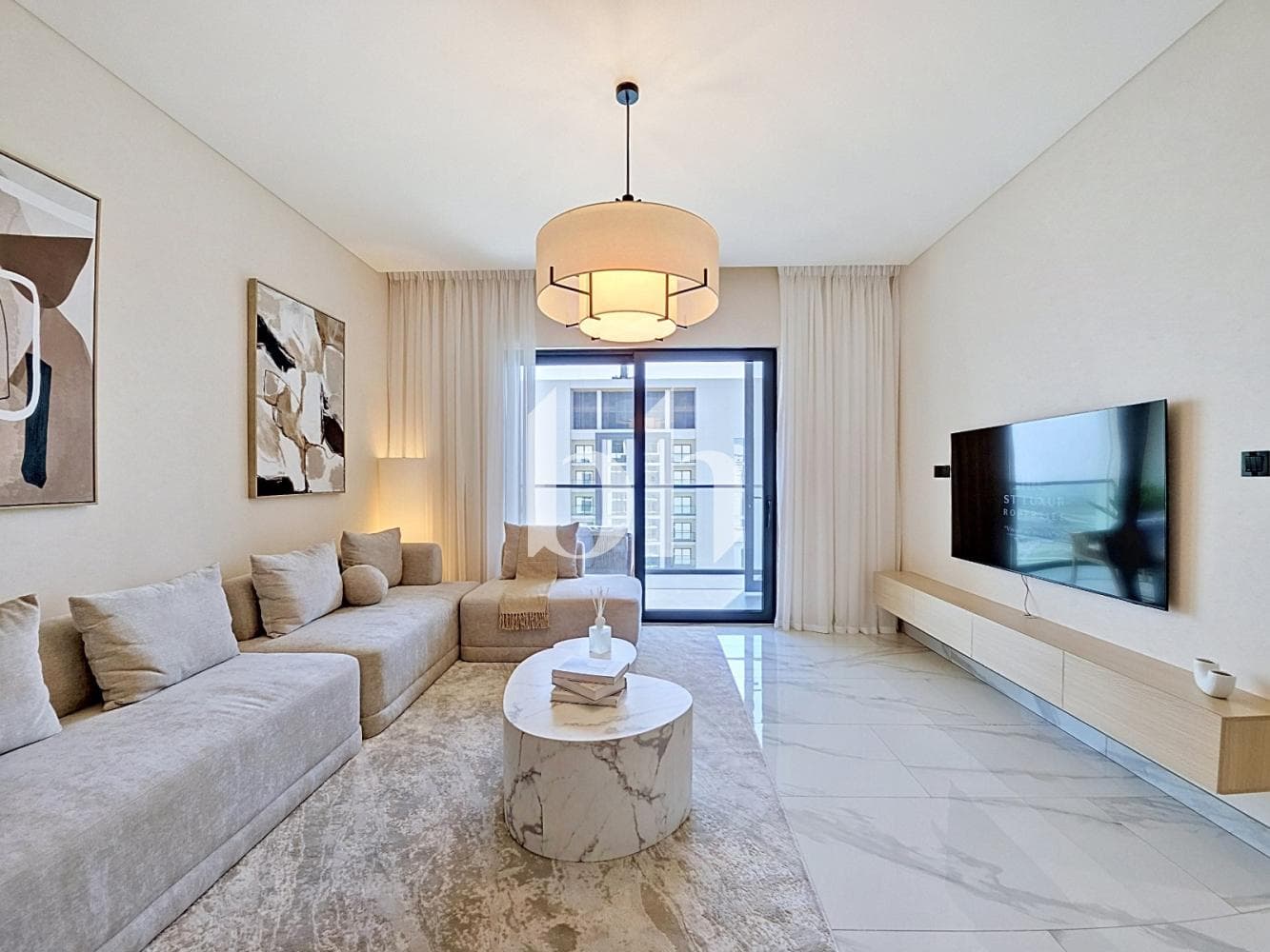 1 Bedroom Apartment in Crest Grande - photo 1