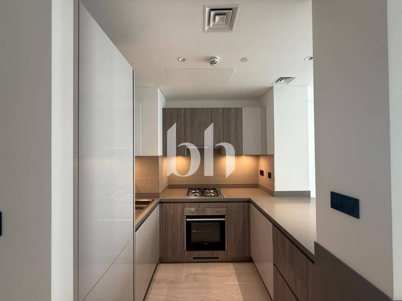 1 Bedroom Apartment in Crest Grande - photo 1