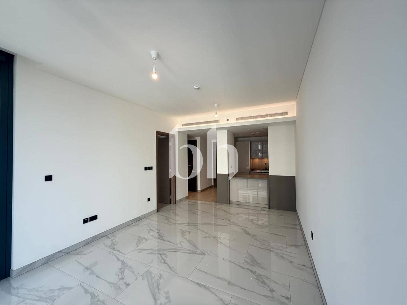 1 Bedroom Apartment in Crest Grande