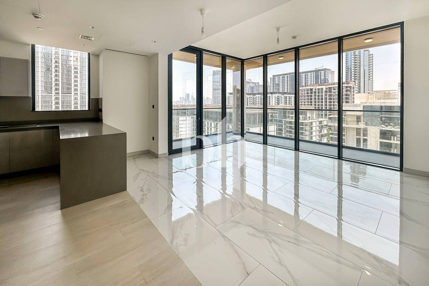 1 Bedroom Apartment in Crest Grande