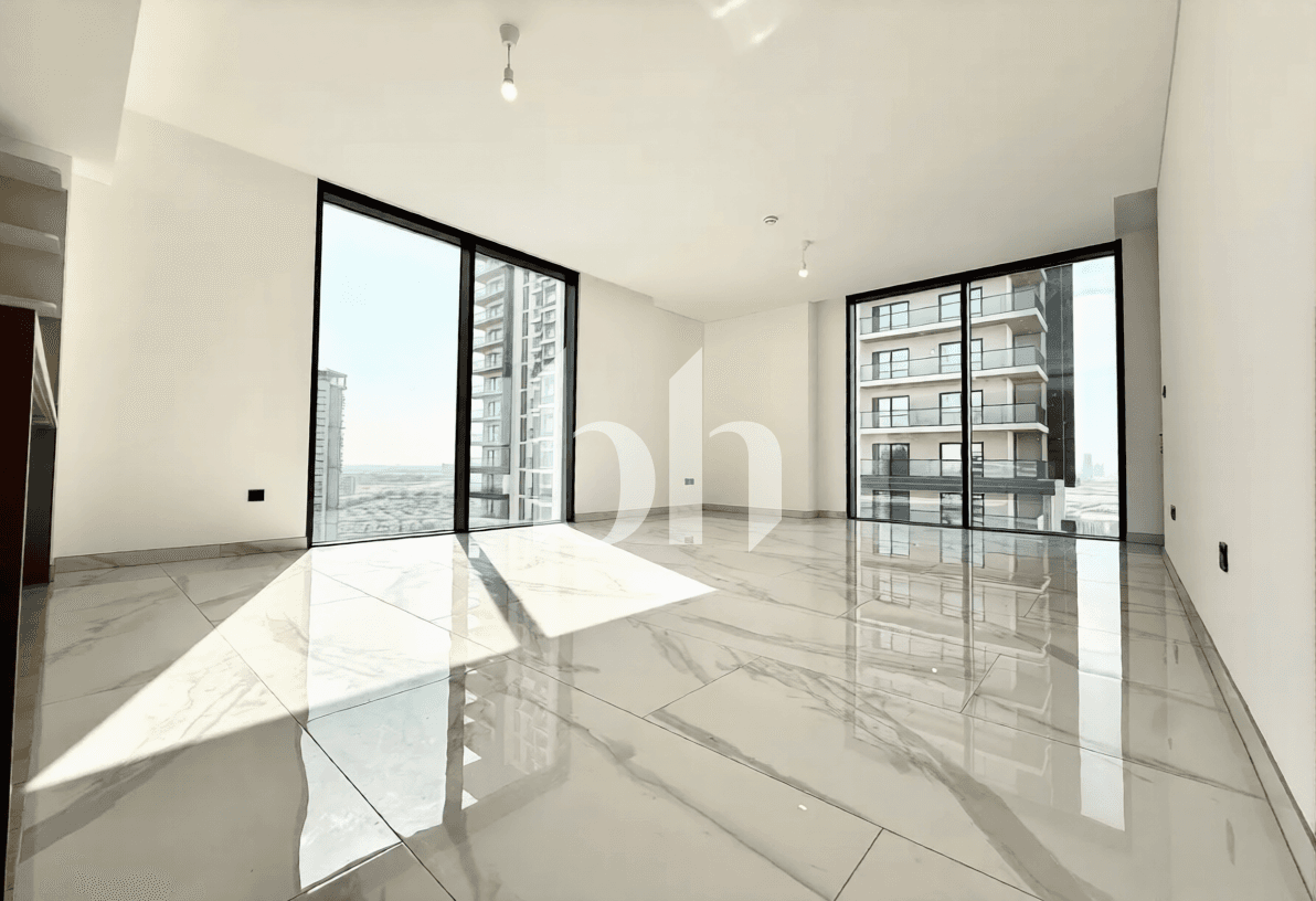 3 Bedroom Apartment in Crest Grande - photo 2