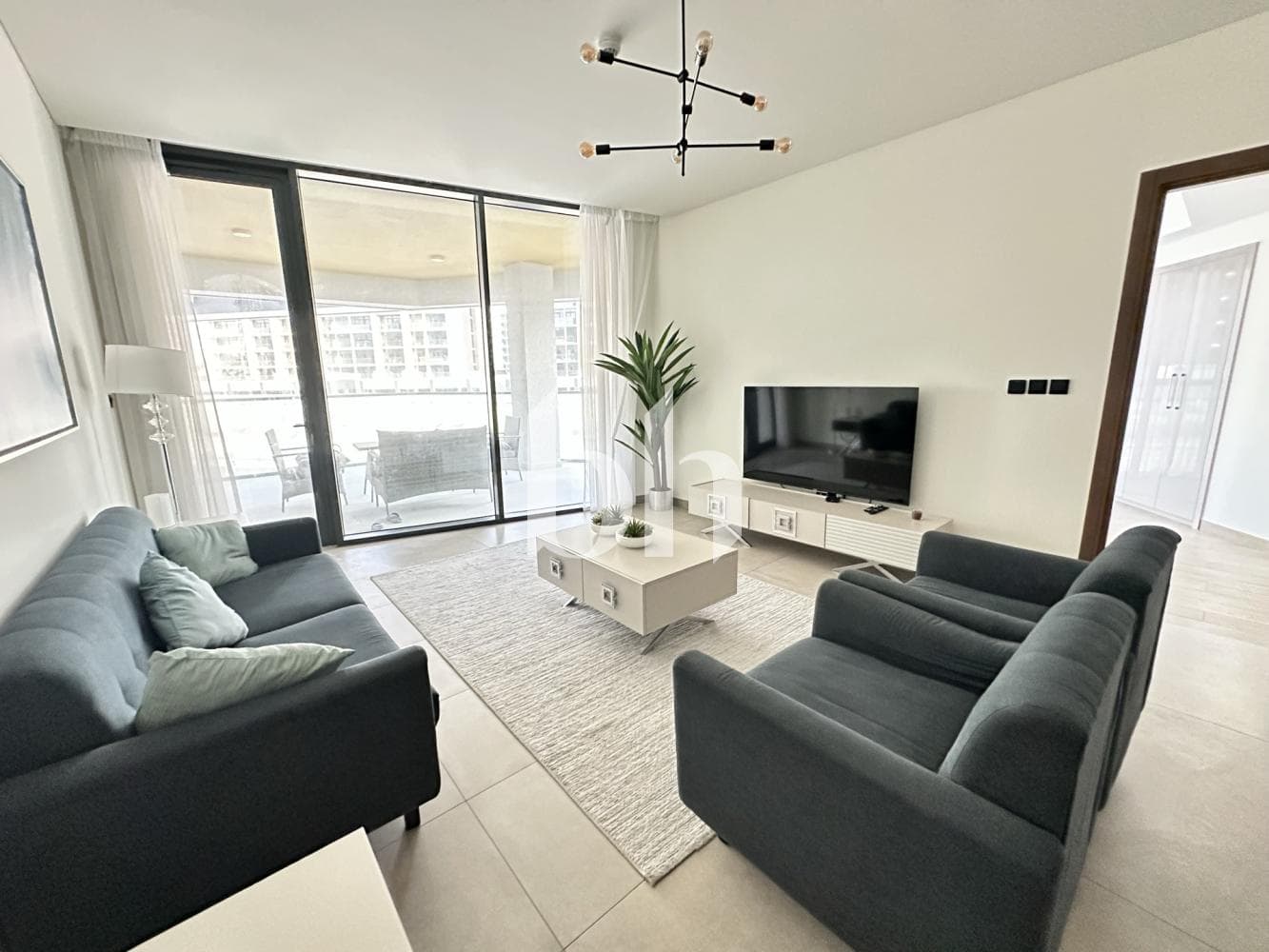 3 Bedroom Apartment in Waves Grande - photo 2