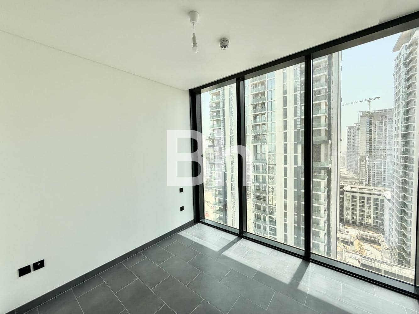 1 Bedroom Apartment in The Crest Tower C - photo 1