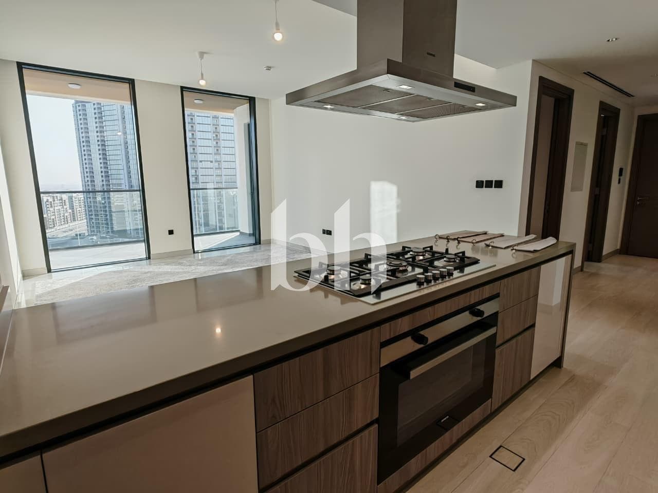 3 Bedroom Apartment in Crest Grande