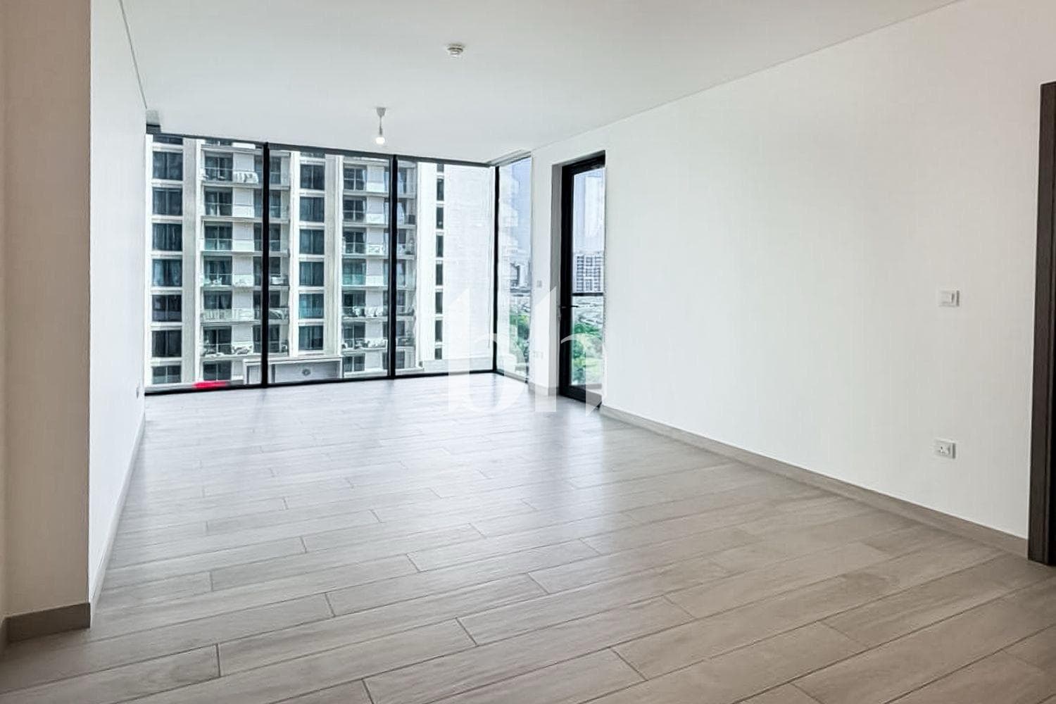 2 Bedroom Apartment in One Park Avenue