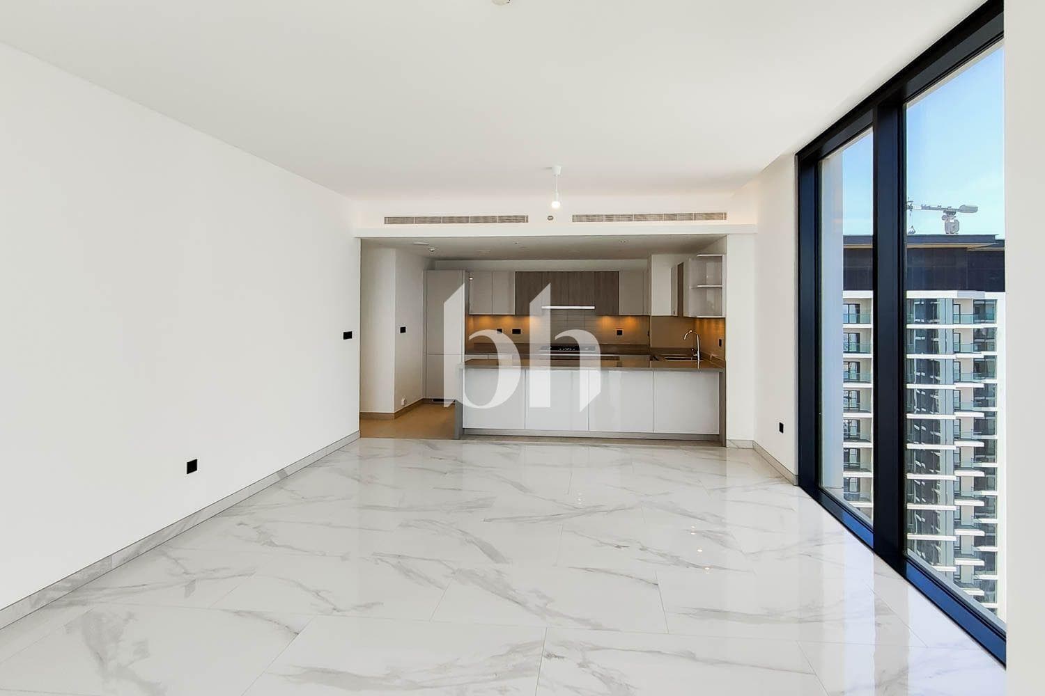 3 Bedrooms Apartment in Crest Grande - photo 1