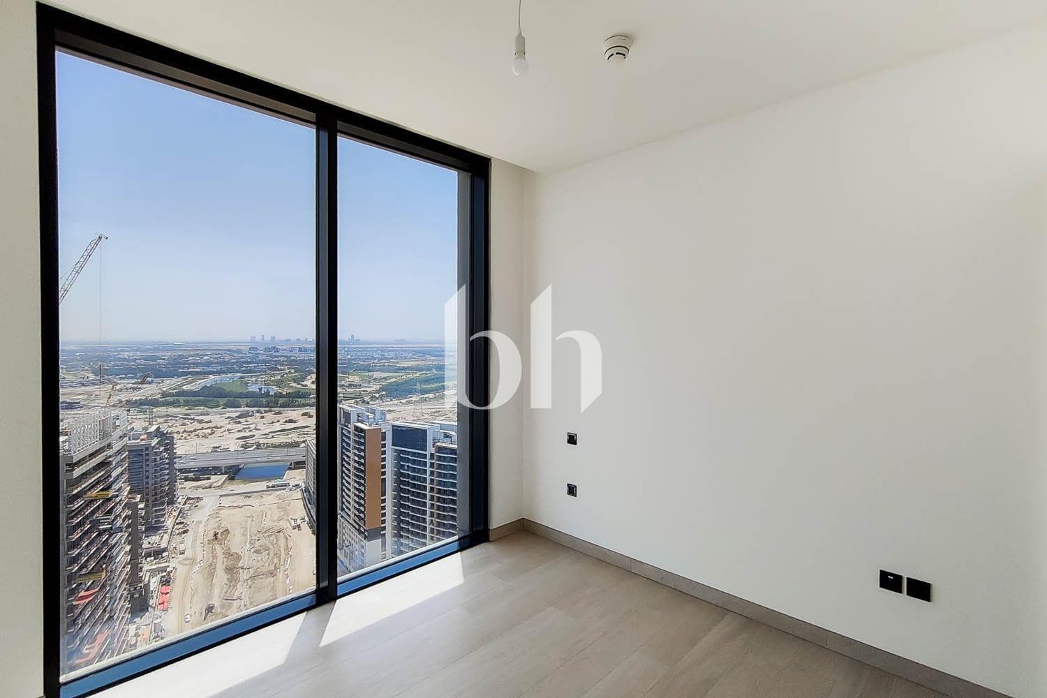 3 Bedrooms Apartment in Crest Grande - photo 2