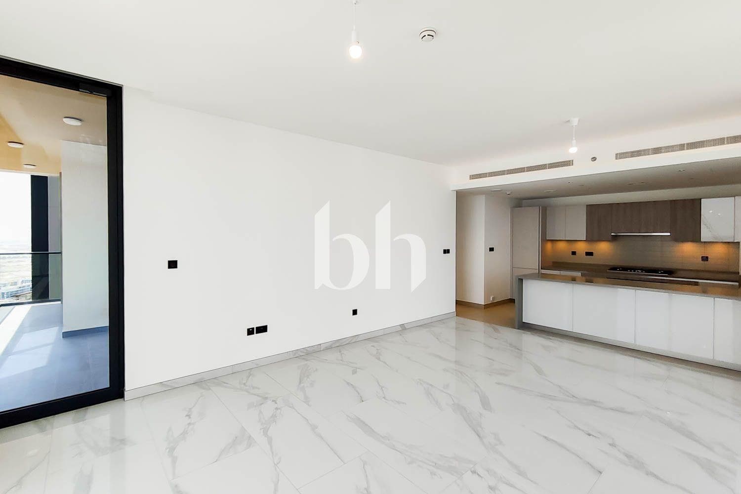 3 Bedroom Apartment in Crest Grande - photo 1