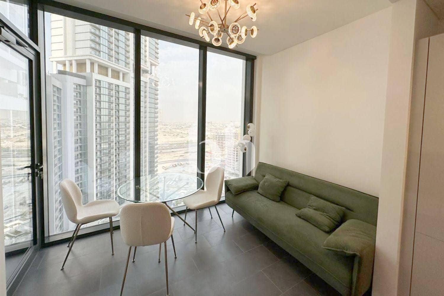 1 Bedroom Apartment in The Crest Tower C - photo 2