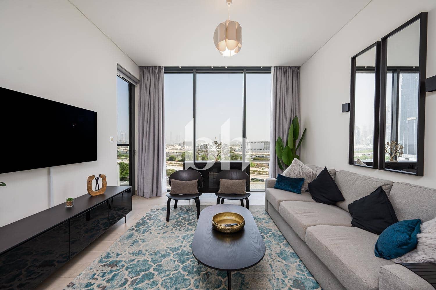 2 Bedroom Apartment in One Park Avenue - photo 1