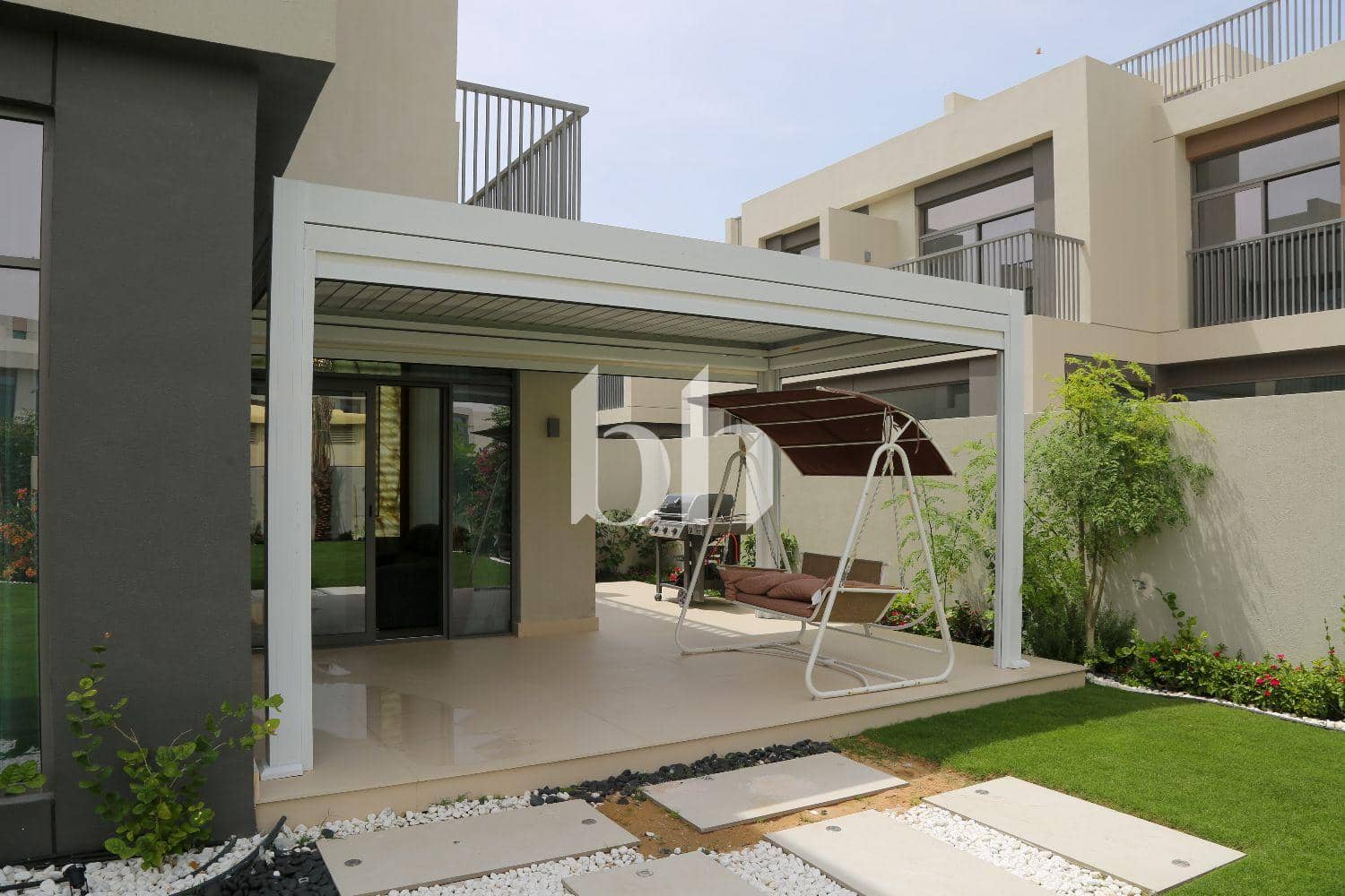 5 Bedroom Townhouse in The Pulse Beachfront 3 - photo 2