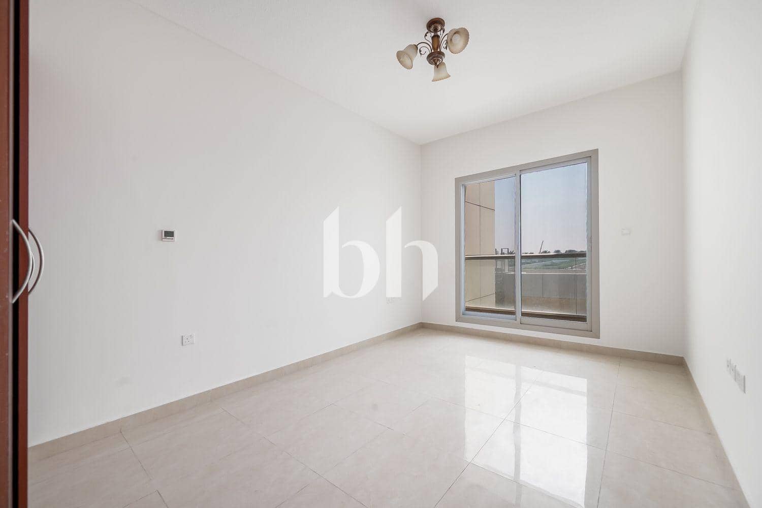 1 Bedroom Apartment in MAG 515 - photo 2
