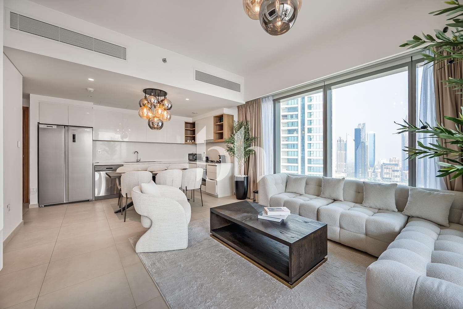 3 Bedrooms Apartment in Downtown Views II Tower 3 - photo 1