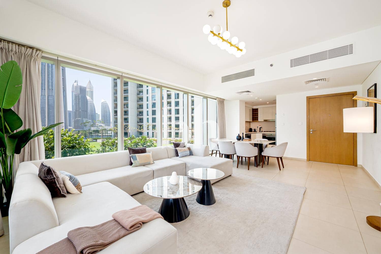 3 Bedroom Apartment in Downtown Views II Tower 3 - photo 2