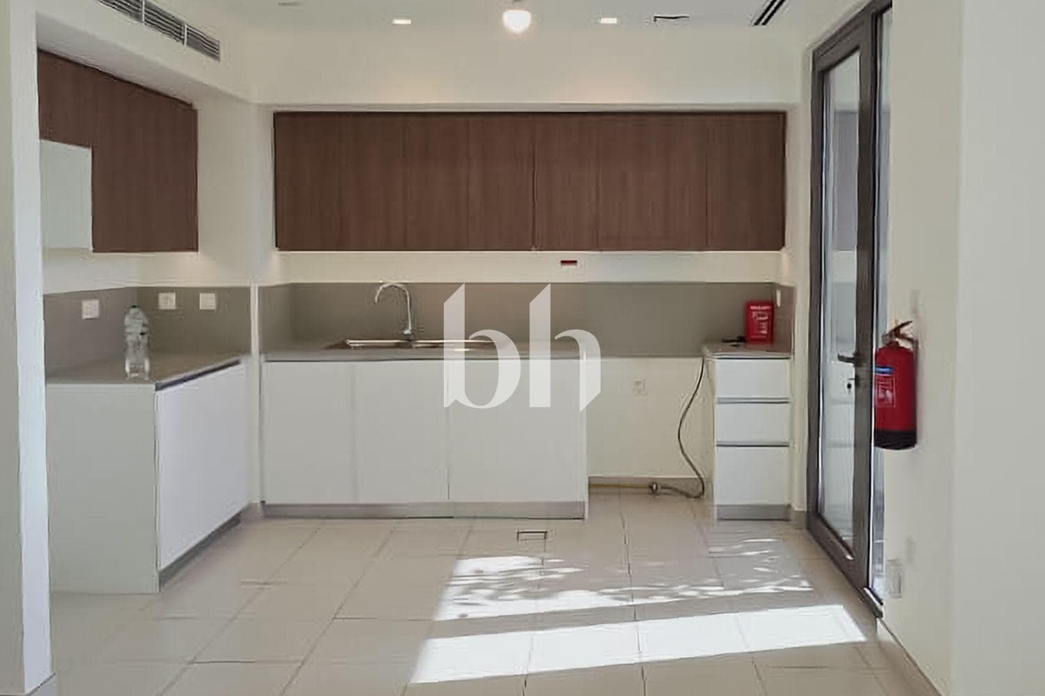 3 Bedroom Townhouse in Parkside 3 - photo 2