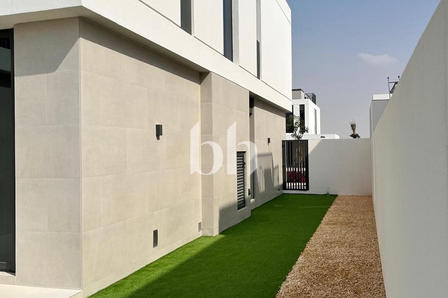 4 Bedrooms Villa in Fairway Villas - photo 1