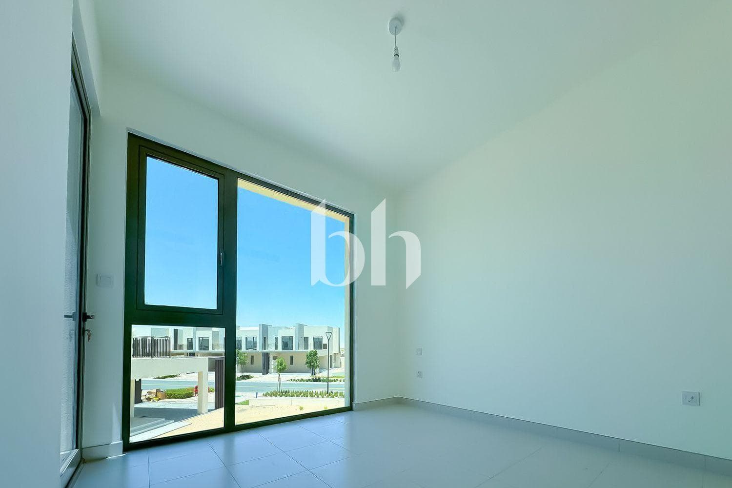 3 Bedroom Townhouse in Parkside 1 - photo 1