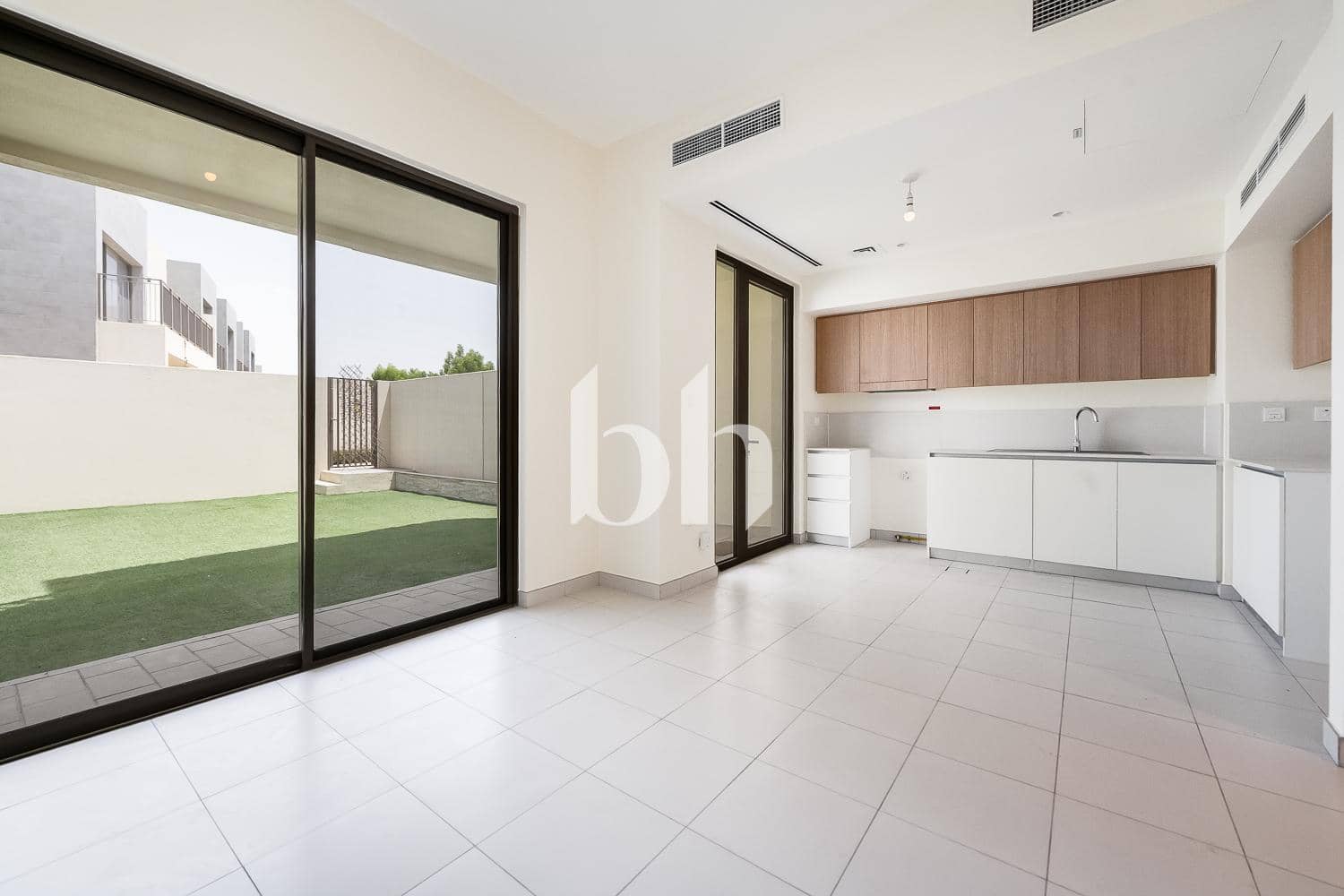 3 Bedroom Townhouse in Parkside 3 - photo 1