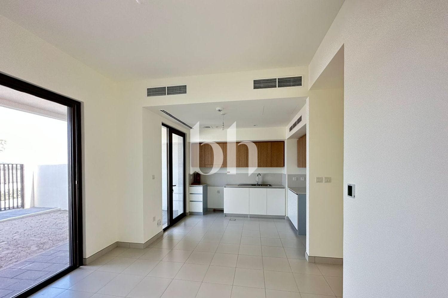 3 Bedroom Townhouse in Parkside 1 - photo 2