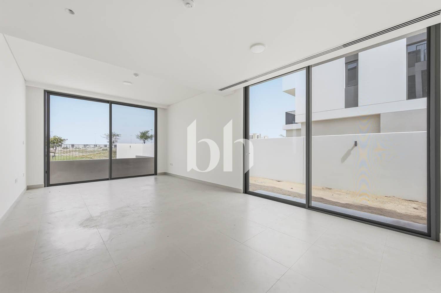 4 Bedroom Villa in Fairway Villas - photo 1