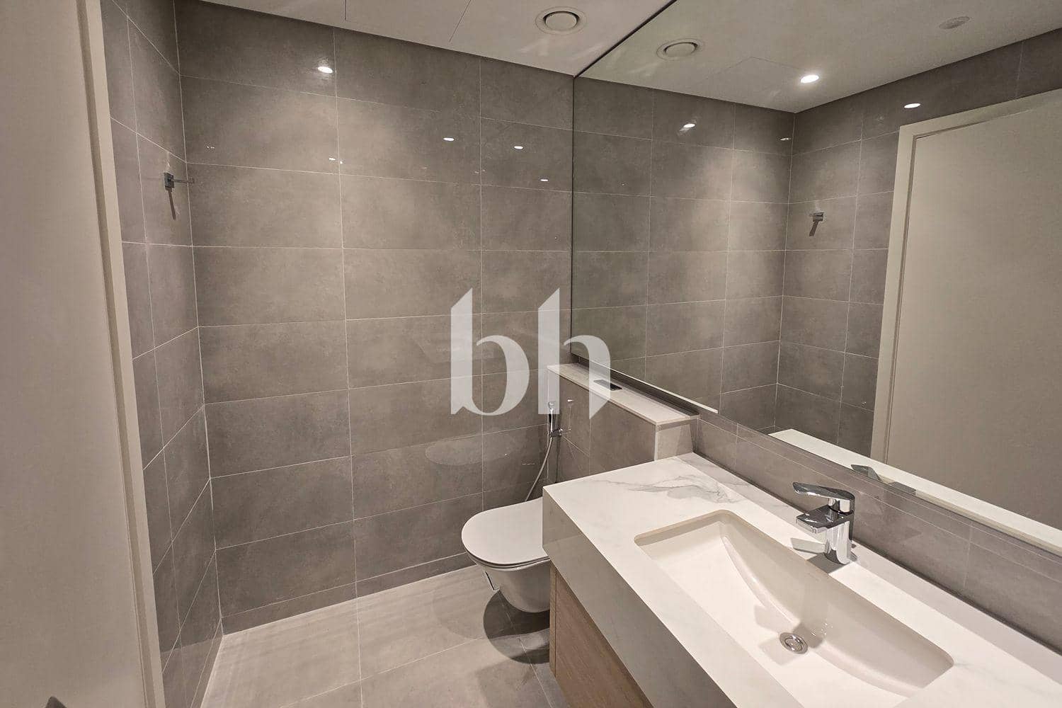 3 Bedroom Townhouse in Jebel Ali Village Phase 3 - photo 1