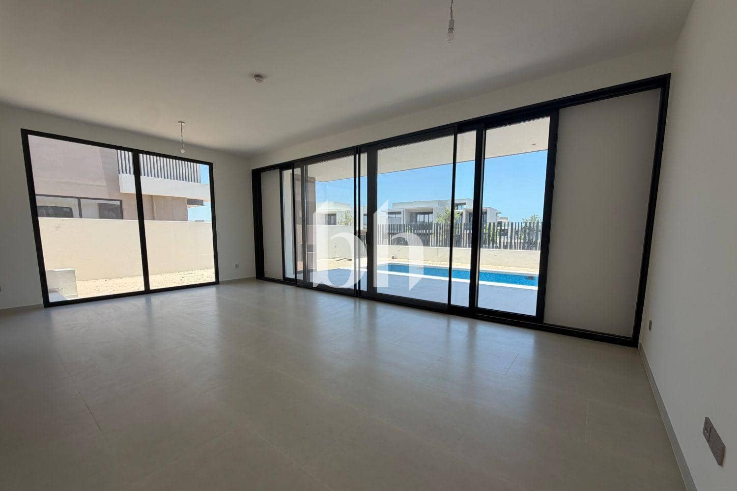 4 Bedroom Villa in Jebel Ali Village Phase 3 - photo 1