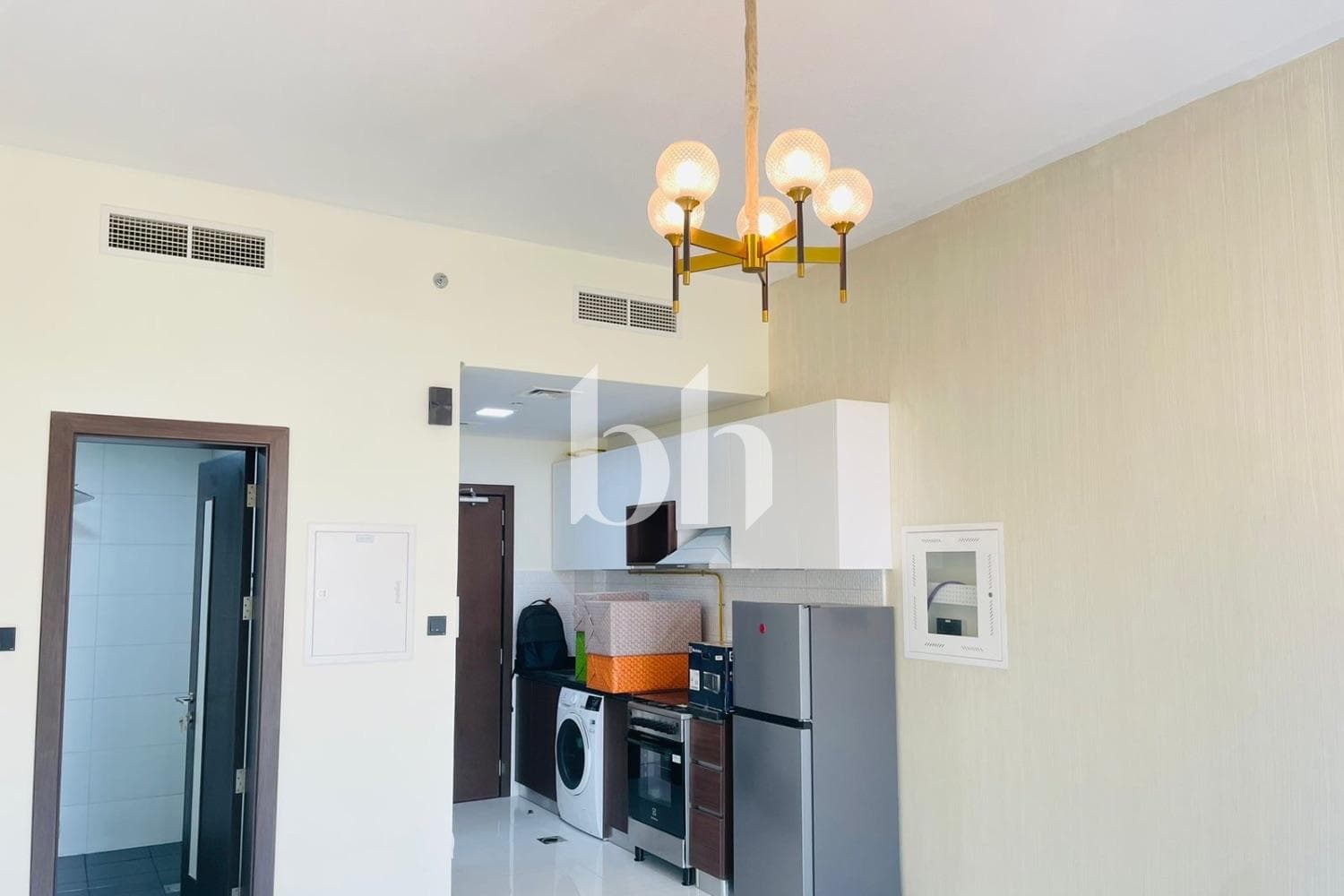Studio Apartment in Wavez Residence - photo 2
