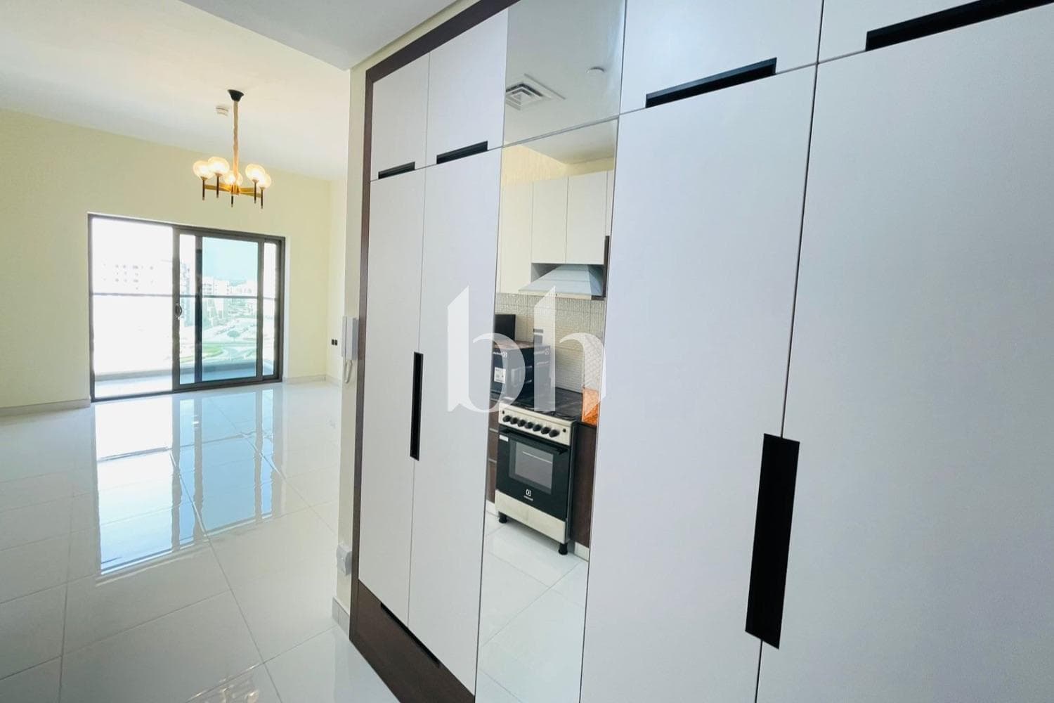 Studio Apartment in Wavez Residence