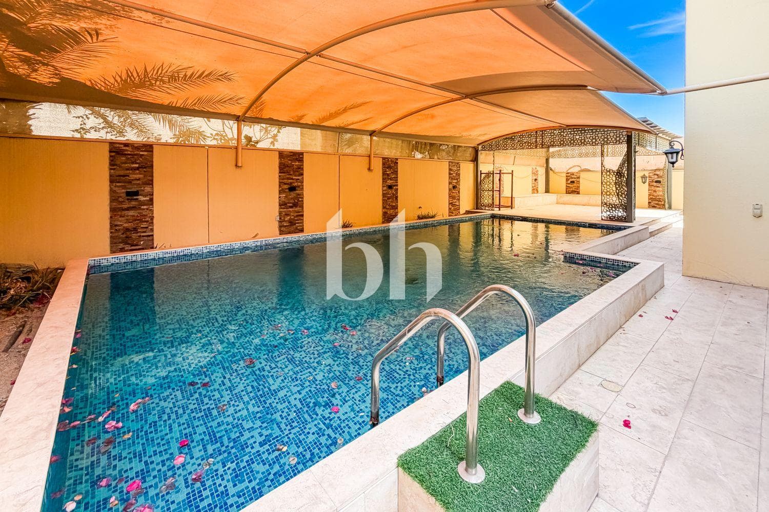 4 Bedroom Villa in Nad Al Sheba Villas - photo 1