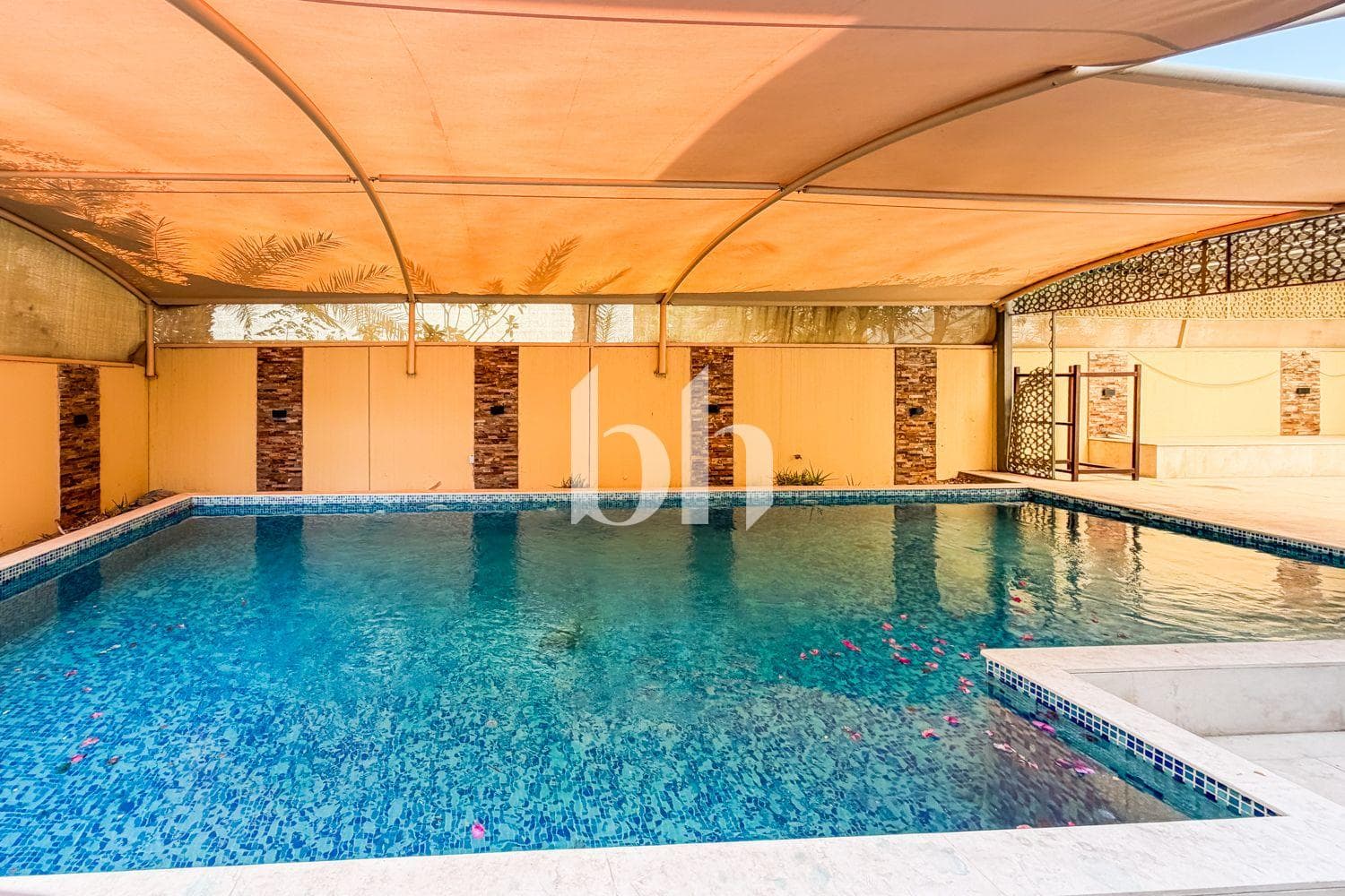 4 Bedroom Villa in Nad Al Sheba Villas - photo 2