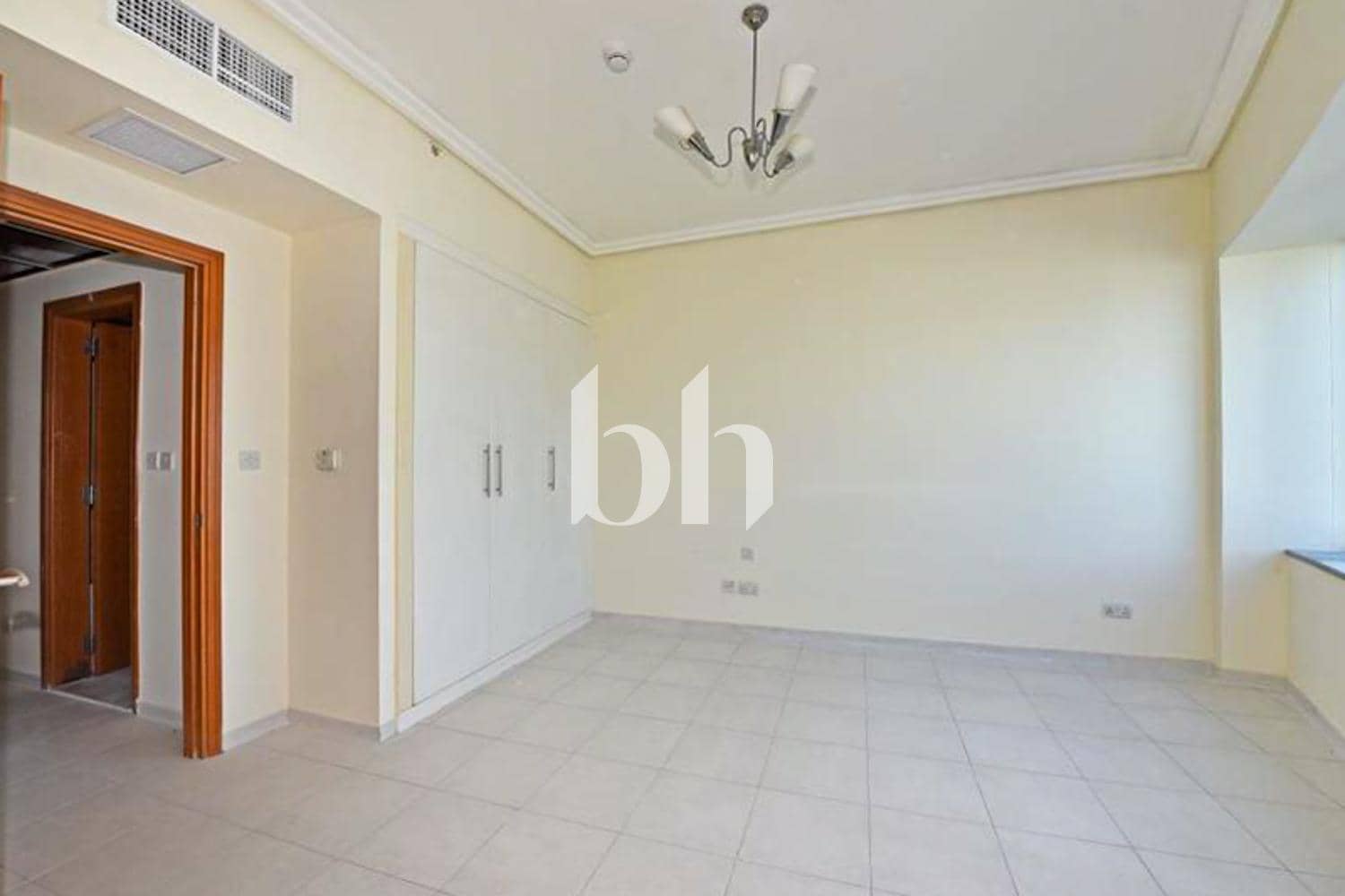 2 Bedroom Apartment in 21st Century Tower - photo 2