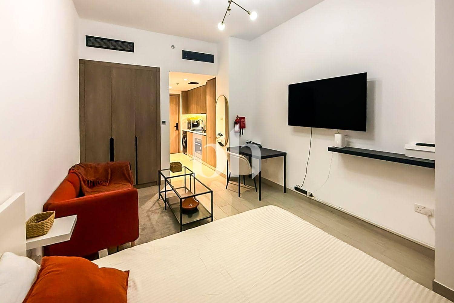 Studio Apartment in Laya Heights - photo 1