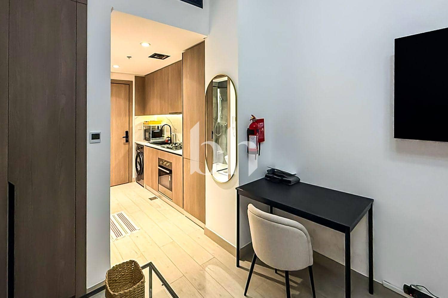 Studio Apartment in Laya Heights - photo 2
