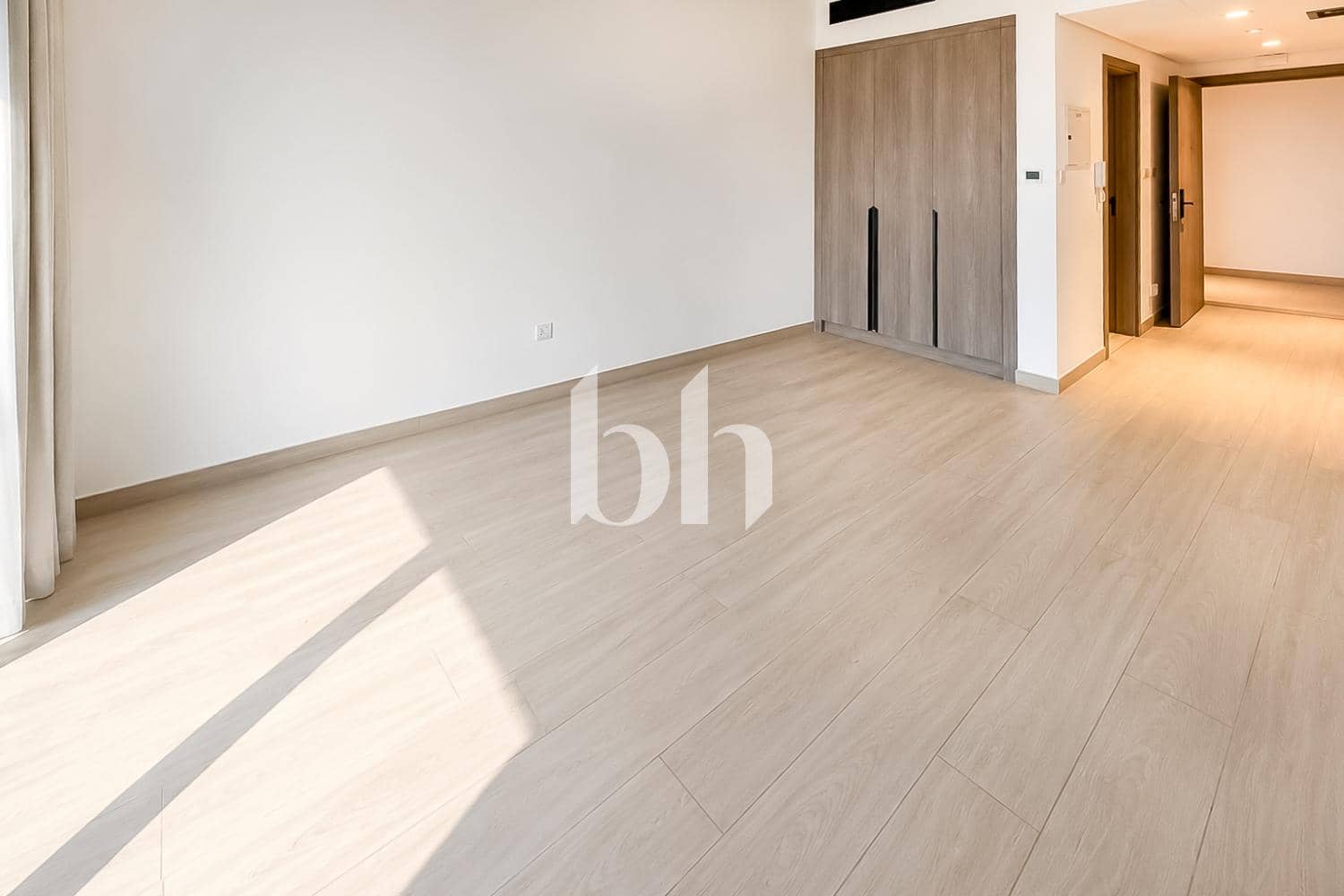 Studio Apartment in Laya Heights - photo 2