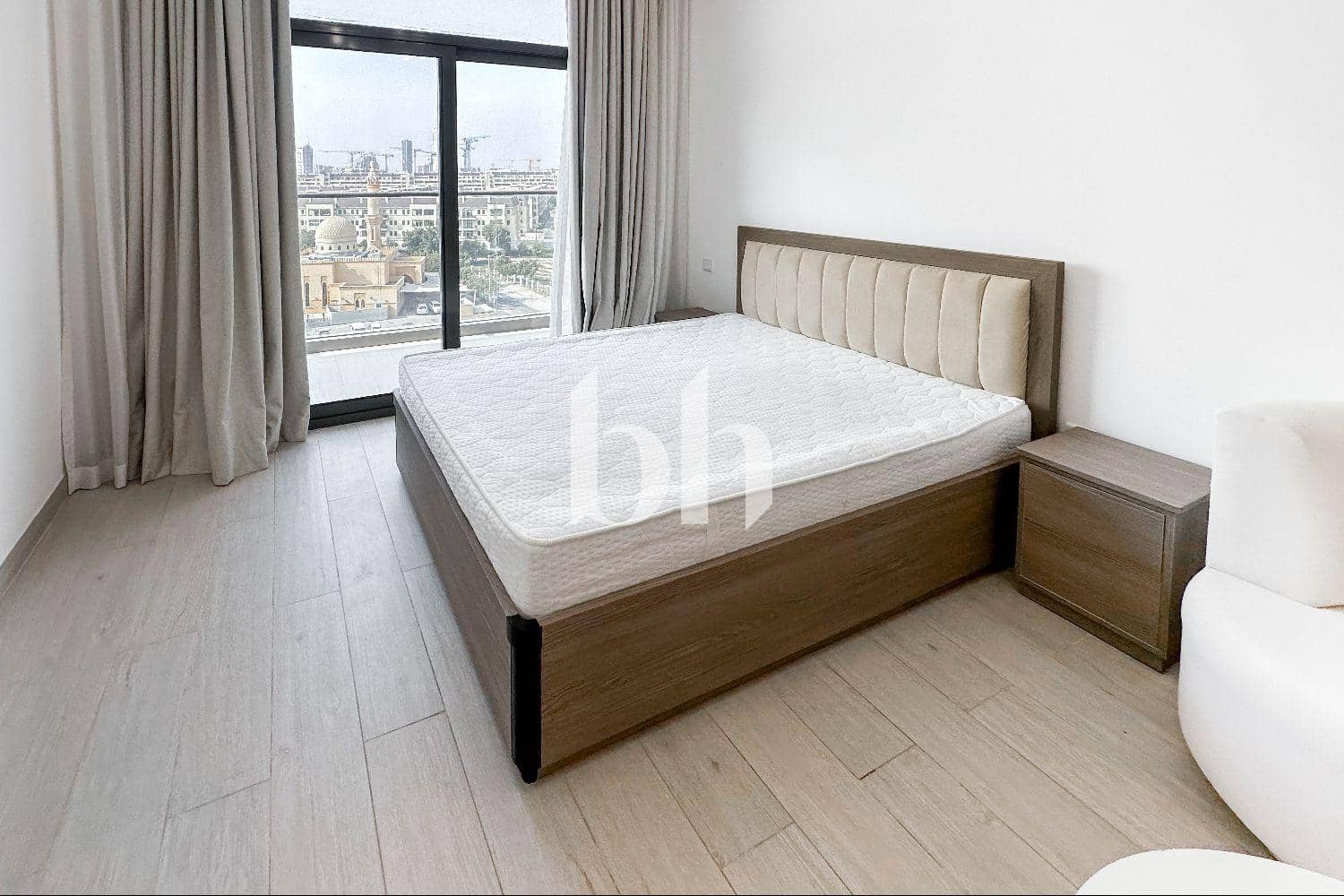 Studio Apartment in Laya Heights - photo 2