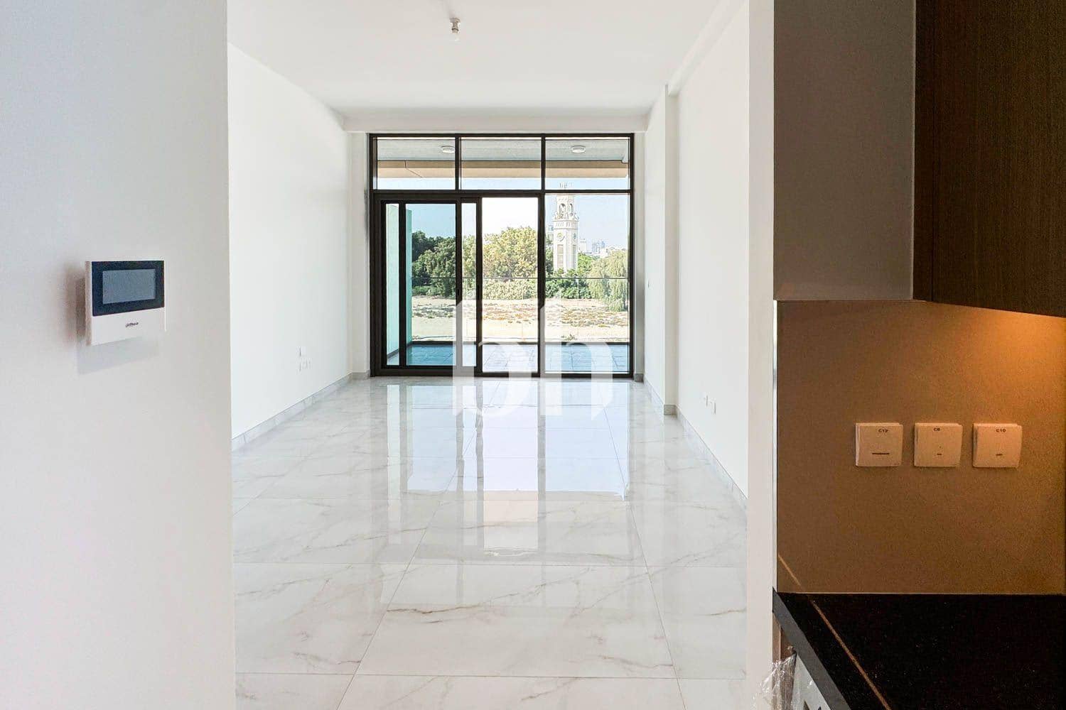 Studio Apartment in Azizi Vista - photo 1