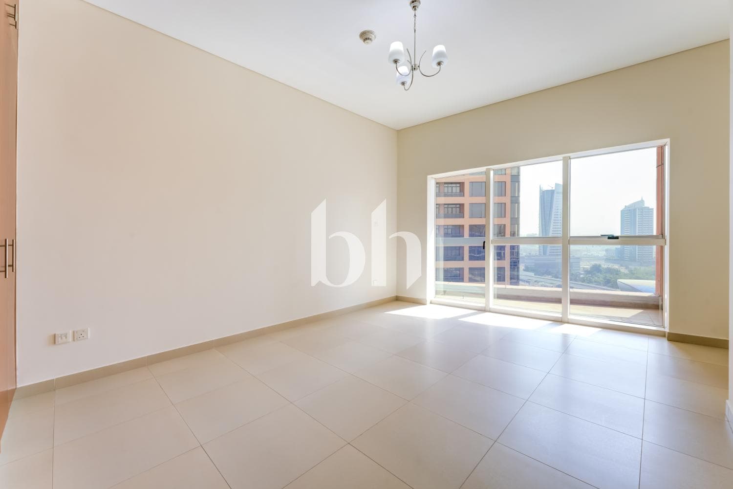 2 Bedroom Apartment in Dubai Jewel Tower - photo 1