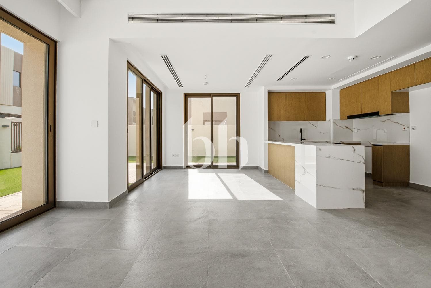 4 Bedroom Townhouse in La Violeta 1 - photo 2