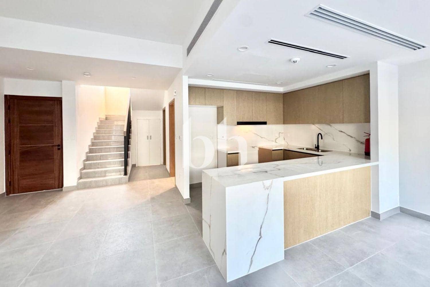3 Bedroom Townhouse in La Violeta 1 - photo 2