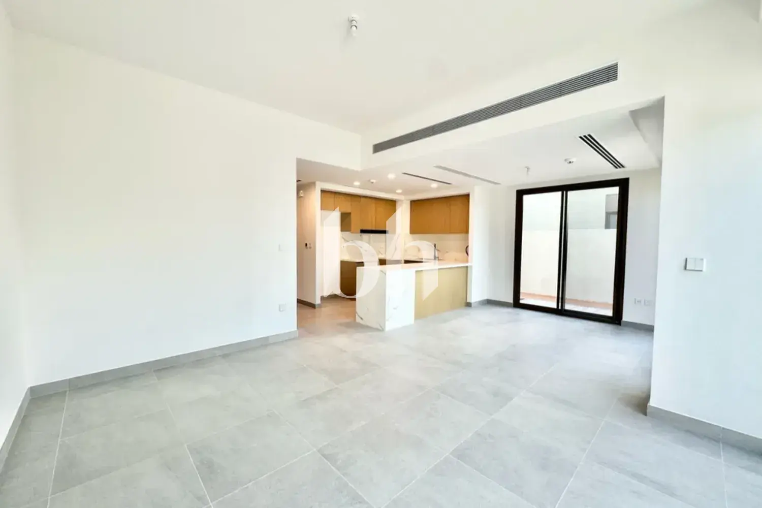 4 Bedroom Townhouse in La Violeta 1 - photo 1
