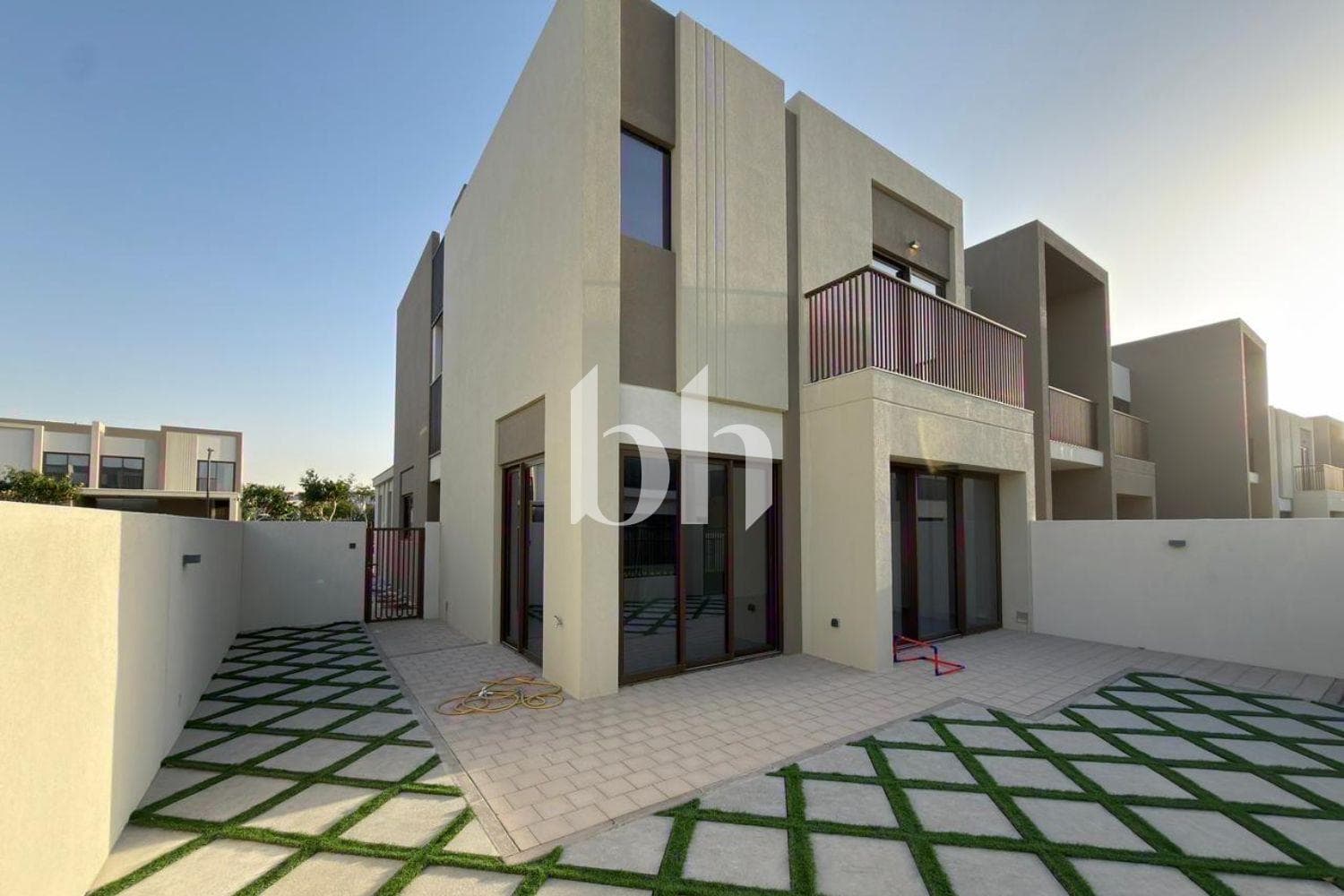 4 Bedroom Townhouse in La Violeta 1
