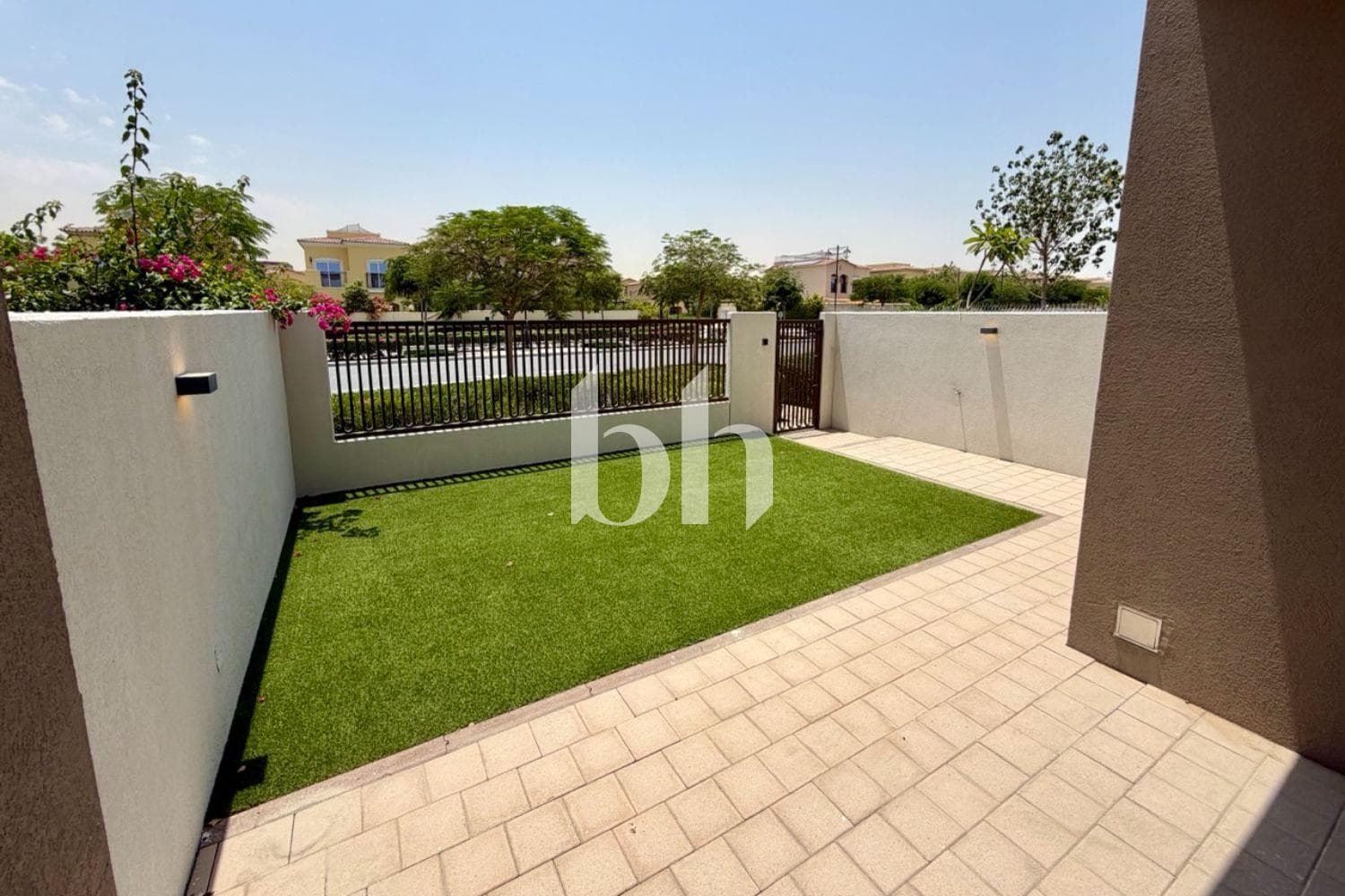 3 Bedroom Townhouse in La Violeta 1