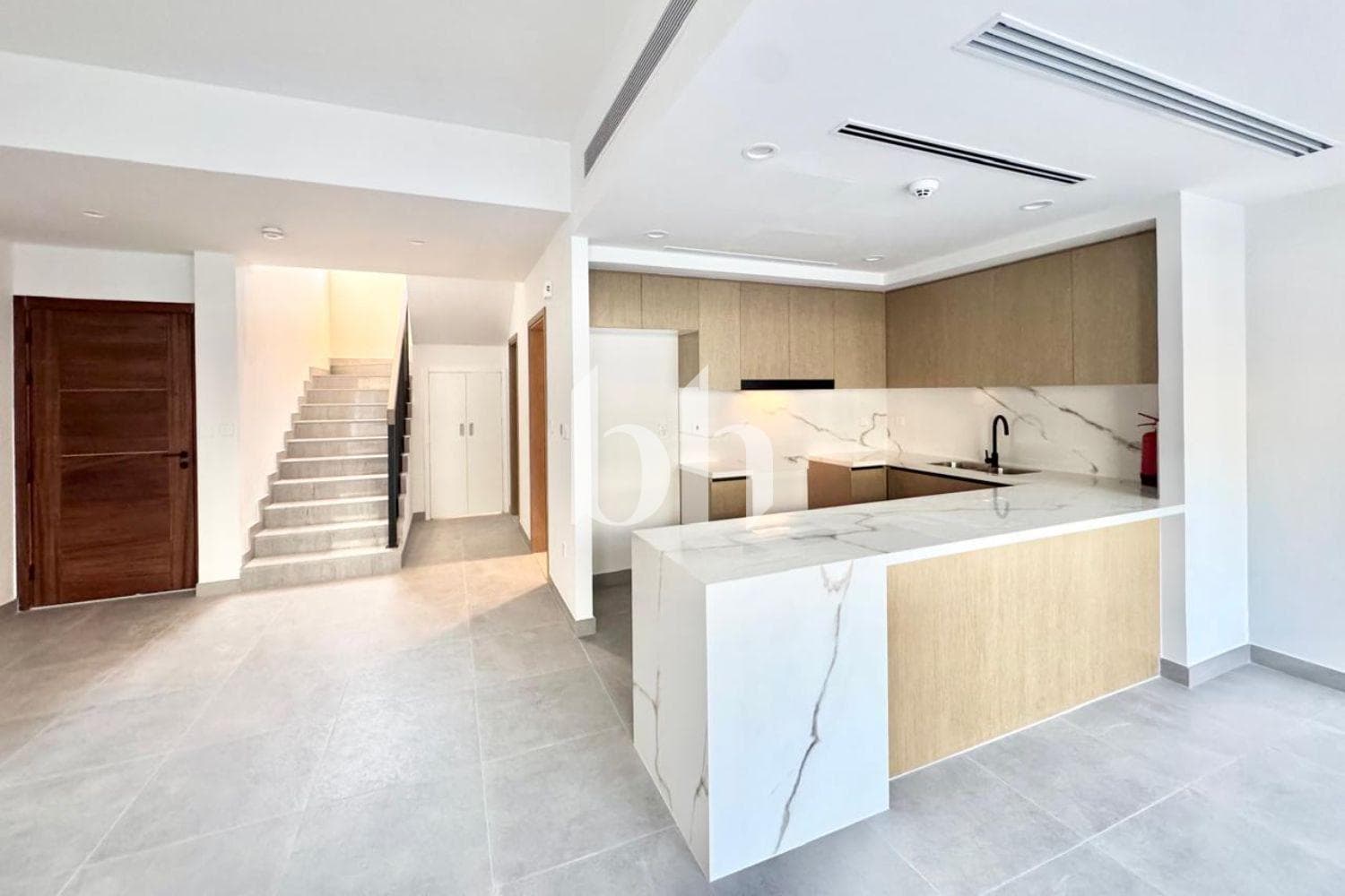 3 Bedroom Townhouse in La Violeta 1